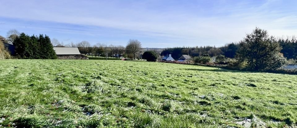 Longère 7 pièces de 113 m² à Saint-Caradec (22600)