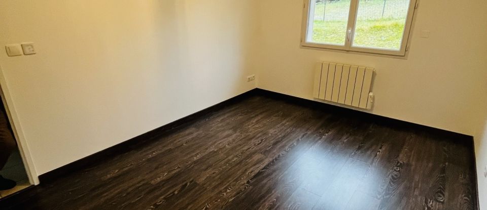 Maison 4 pièces de 105 m² à Viry (39360)