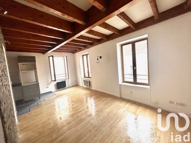 Apartment 2 rooms of 42 m² in Claye-Souilly (77410)