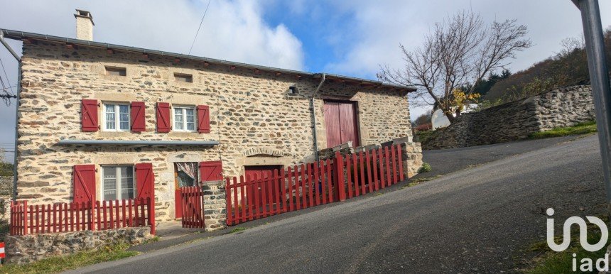 Maison de campagne 4 pièces de 102 m² à Saint-Hostien (43260)