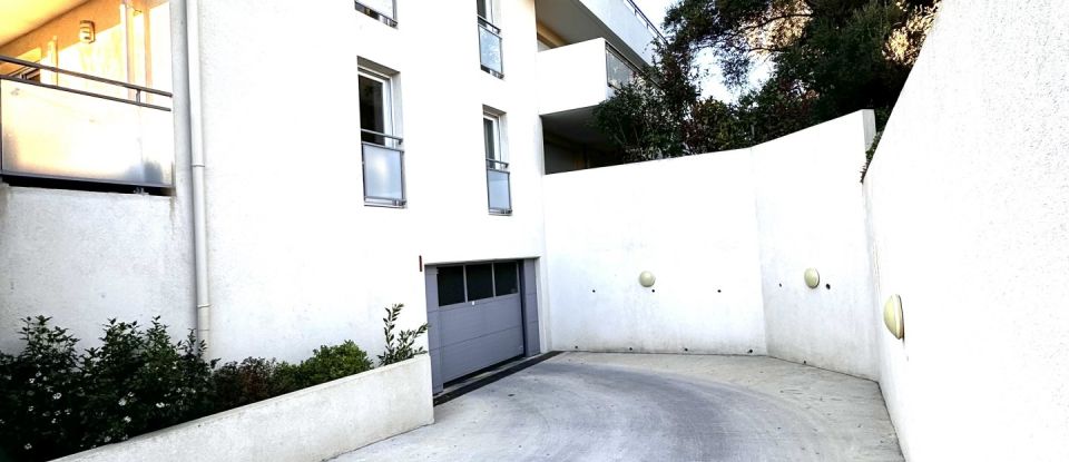 Apartment 3 rooms of 84 m² in La Garde (83130)