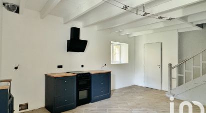 Maison 4 pièces de 79 m² à Aigre (16140)