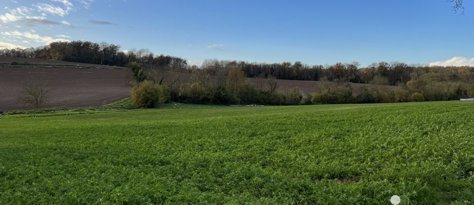 Land of 1,000 m² in Germigny-sous-Coulombs (77840)