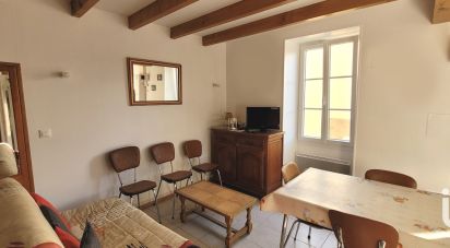 House 3 rooms of 55 m² in Saint-Jean-d'Angély (17400)