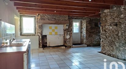 Country house 5 rooms of 118 m² in Plougonven (29640)