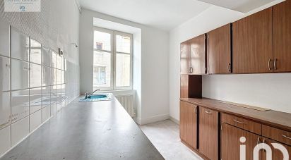 Immeuble de 117 m² à Saint-Pierre-le-Moûtier (58240)