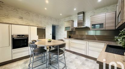 Maison 6 pièces de 192 m² à Ablain-Saint-Nazaire (62153)