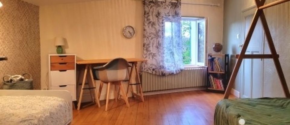 Maison 6 pièces de 150 m² à Bon-Encontre (47240)