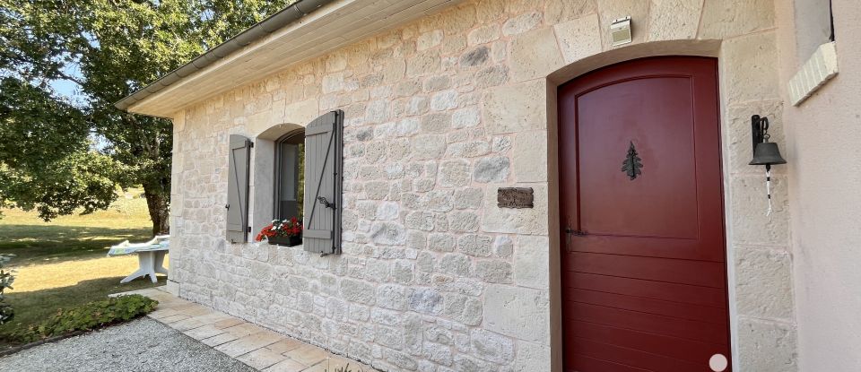 Maison traditionnelle 7 pièces de 186 m² à Condat (46110)