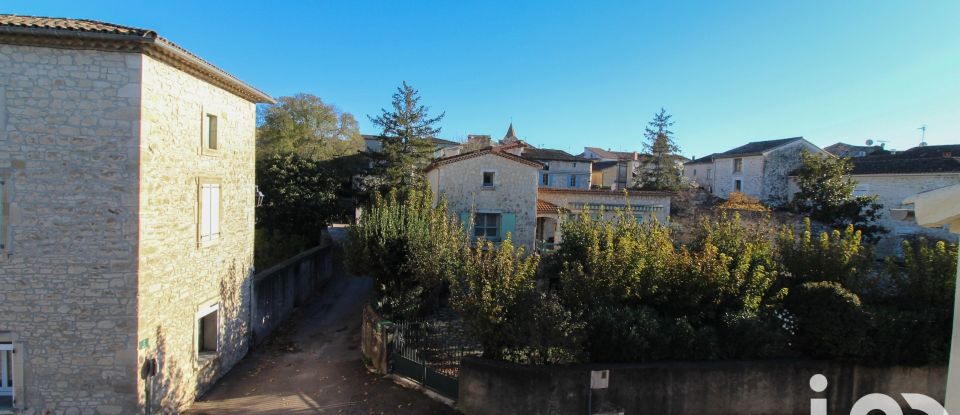 Village house 5 rooms of 143 m² in Barjac (30430)