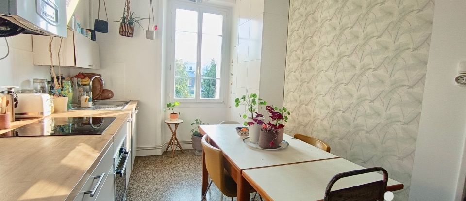 Apartment 3 rooms of 70 m² in Rennes (35000)