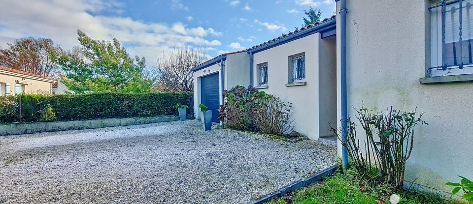 Maison 4 pièces de 97 m² à Vergeroux (17300)