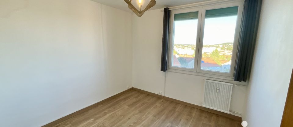 Appartement 3 pièces de 78 m² à Alès (30100)