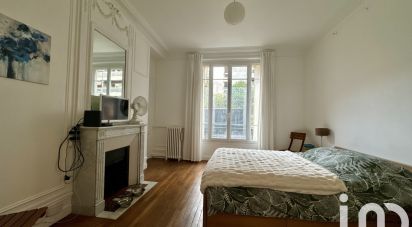 Apartment 3 rooms of 81 m² in Paris (75015)