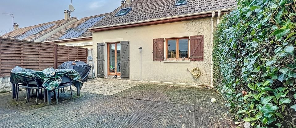 Maison traditionnelle 4 pièces de 73 m² à Tournan-en-Brie (77220)