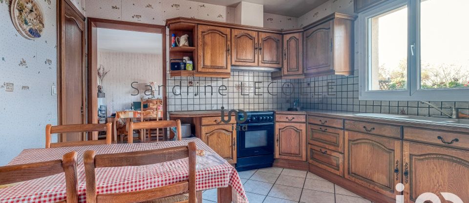 Traditional house 5 rooms of 150 m² in Couilly-Pont-aux-Dames (77860)