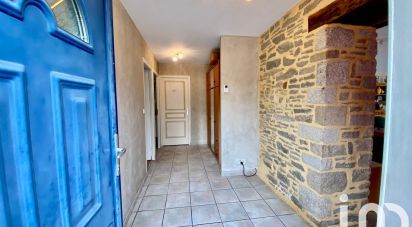 Longère 7 pièces de 164 m² à Laurenan (22230)