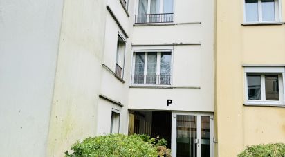 Apartment 4 rooms of 100 m² in Saint-Mammès (77670)