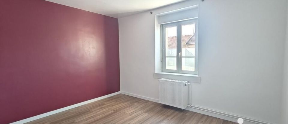 Maison 6 pièces de 128 m² à Isles-sur-Suippe (51110)