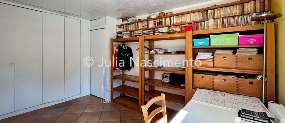 Appartement 5 pièces de 100 m² à Ivry-sur-Seine (94200)