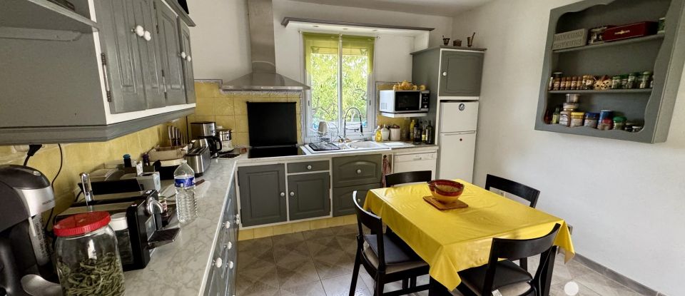 Traditional house 5 rooms of 155 m² in Saint-André-de-Sangonis (34725)