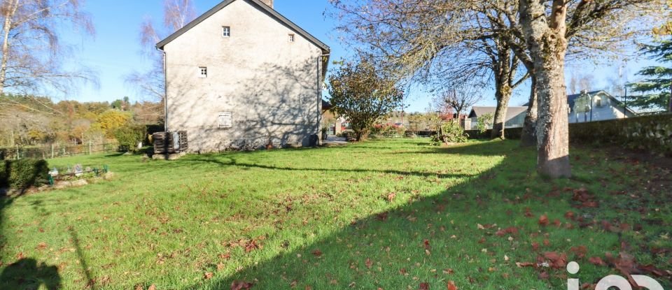 Traditional house 6 rooms of 165 m² in Saint-Bonnet-près-Bort (19200)