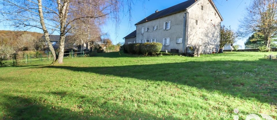 Traditional house 6 rooms of 165 m² in Saint-Bonnet-près-Bort (19200)