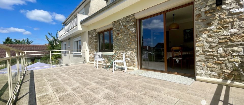 Maison 5 pièces de 107 m² à Domont (95330)