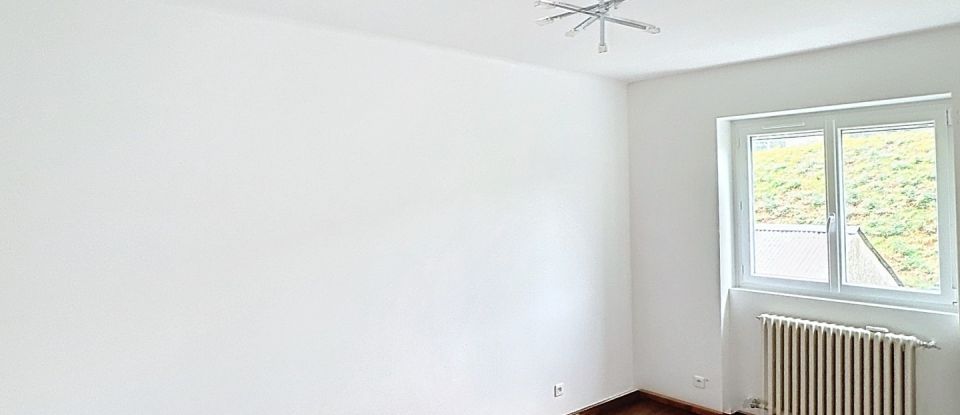 Appartement 4 pièces de 101 m² à - (01200)