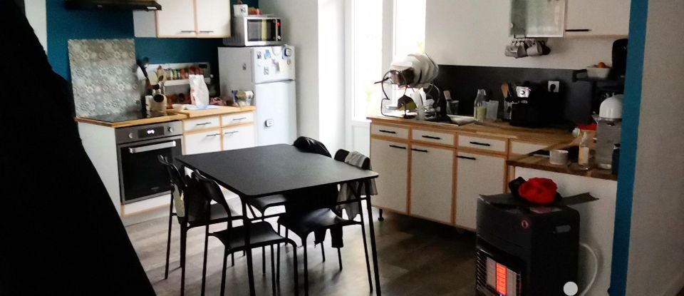 Maison 4 pièces de 85 m² à Vatan (36150)