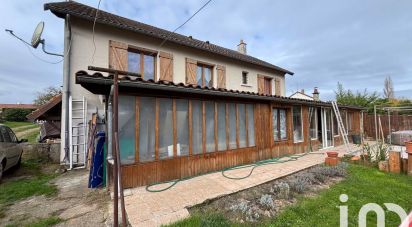 House 6 rooms of 106 m² in Dangé-Saint-Romain (86220)