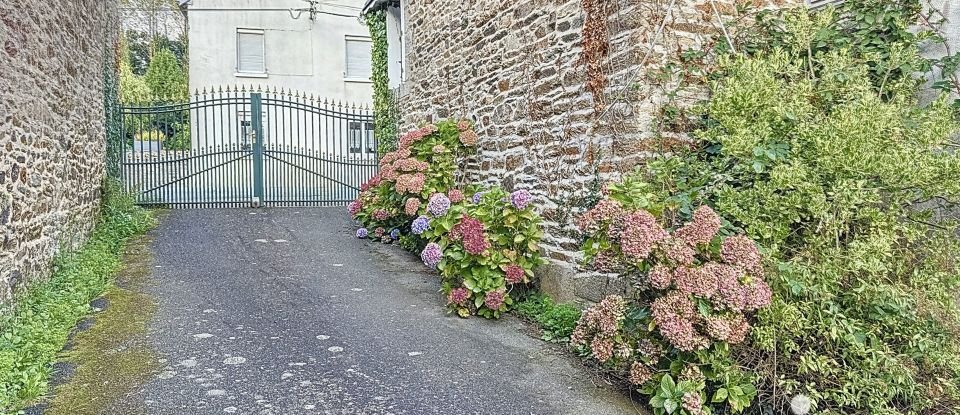 Maison traditionnelle 7 pièces de 130 m² à Plouguenast (22150)