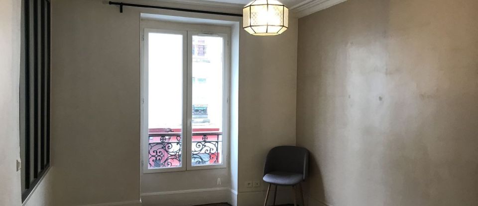 Appartement 3 pièces de 54 m² à Paris (75018)