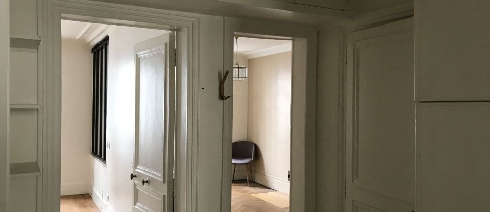 Appartement 3 pièces de 54 m² à Paris (75018)