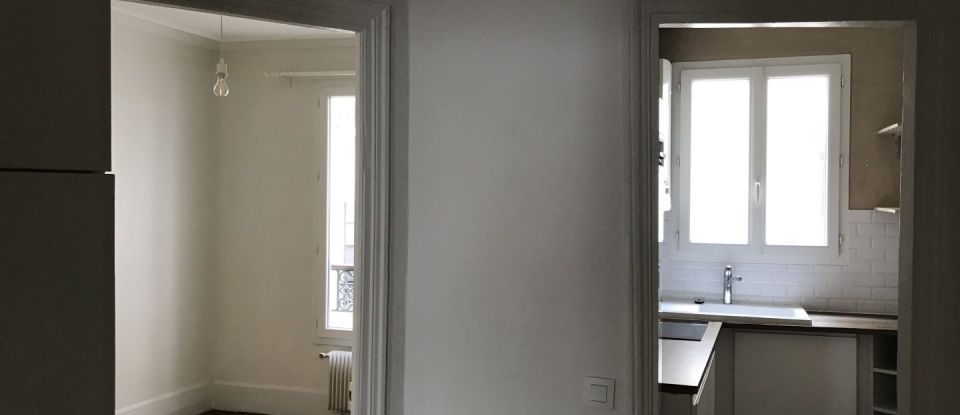 Appartement 3 pièces de 54 m² à Paris (75018)