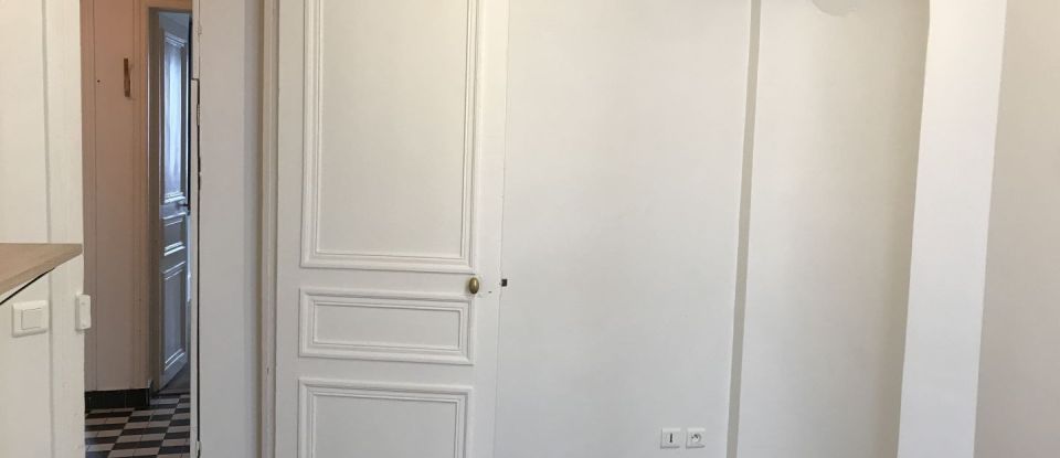 Appartement 3 pièces de 54 m² à Paris (75018)