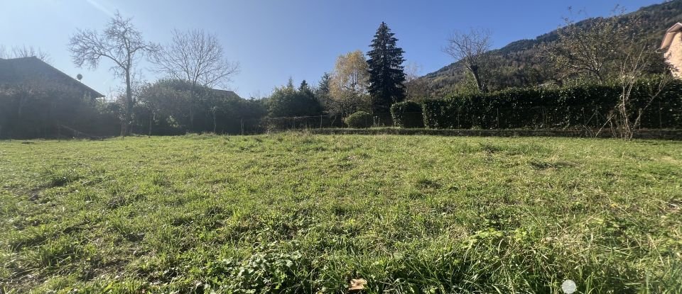 Land of 1,365 m² in Allevard (38580)