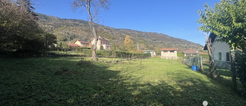 Land of 1,365 m² in Allevard (38580)