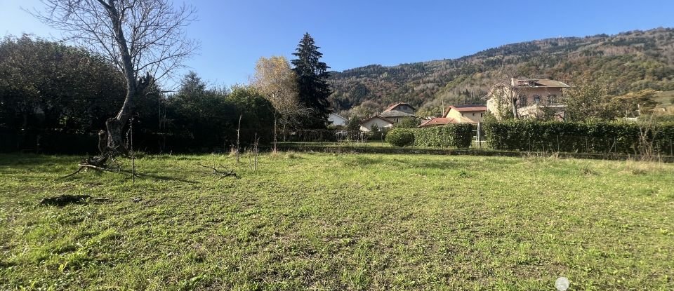 Land of 1,365 m² in Allevard (38580)