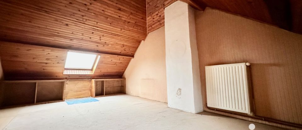 Maison 5 pièces de 130 m² à Fresnoy-la-Rivière (60127)