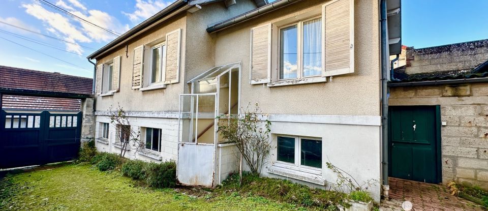 Maison 5 pièces de 160 m² à Verneuil-en-Halatte (60550)