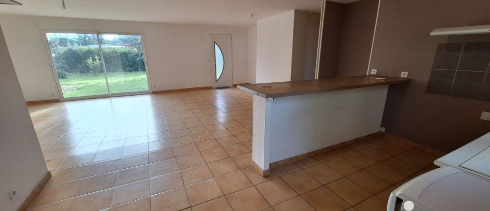 Maison 5 pièces de 121 m² à Lamothe-Montravel (24230)