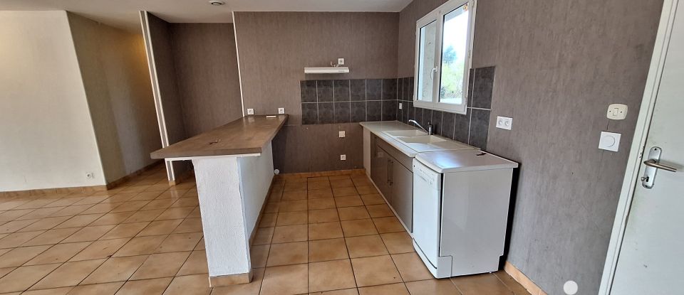 Maison 5 pièces de 121 m² à Lamothe-Montravel (24230)