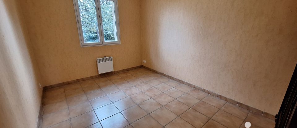 Maison 5 pièces de 121 m² à Lamothe-Montravel (24230)