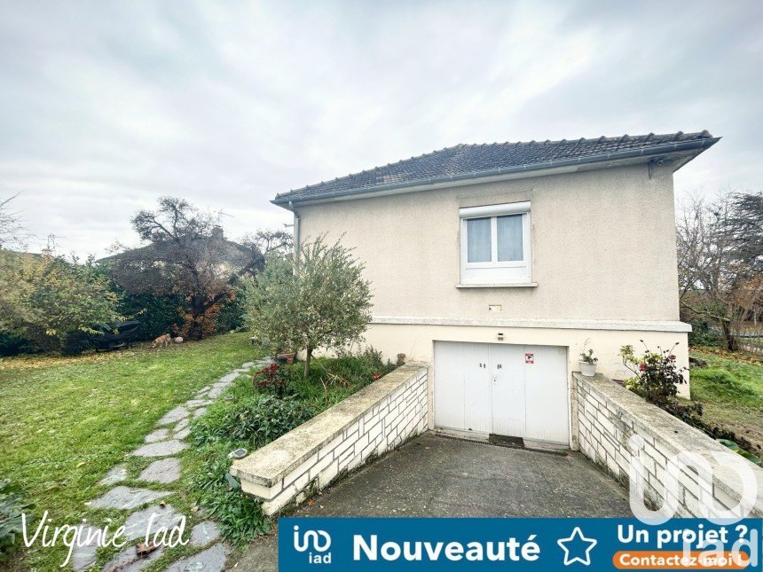 Town house 5 rooms of 86 m² in Courcelles-sur-Seine (27940)