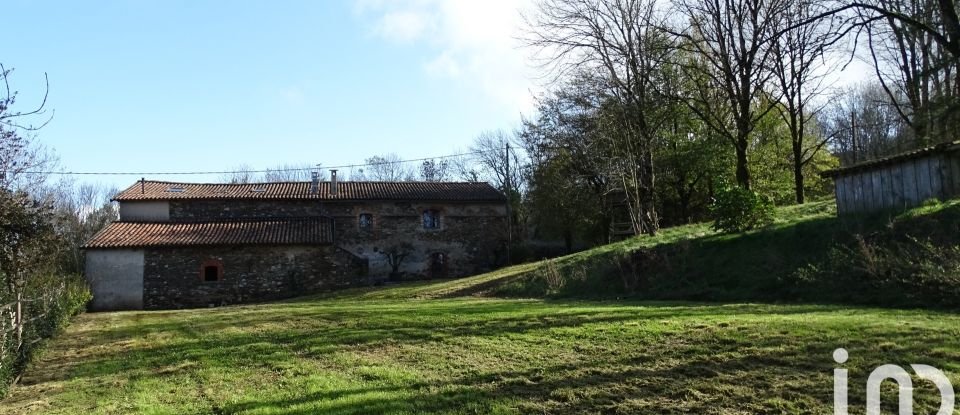 Country house 8 rooms of 360 m² in Soual (81580)