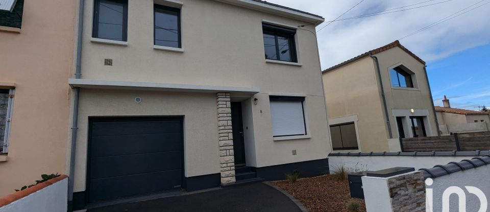 Maison de ville 4 pièces de 91 m² à - (49660)