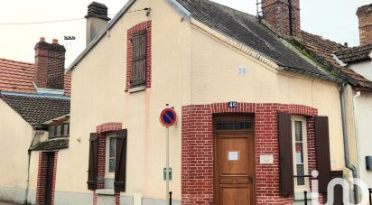 Townhouse 3 rooms of 45 m² in Villeneuve-sur-Yonne (89500)