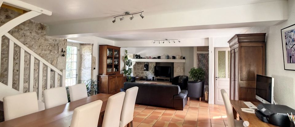 Country house 5 rooms of 128 m² in Penne-d'Agenais (47140)