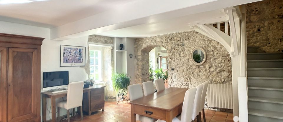 Country house 5 rooms of 128 m² in Penne-d'Agenais (47140)